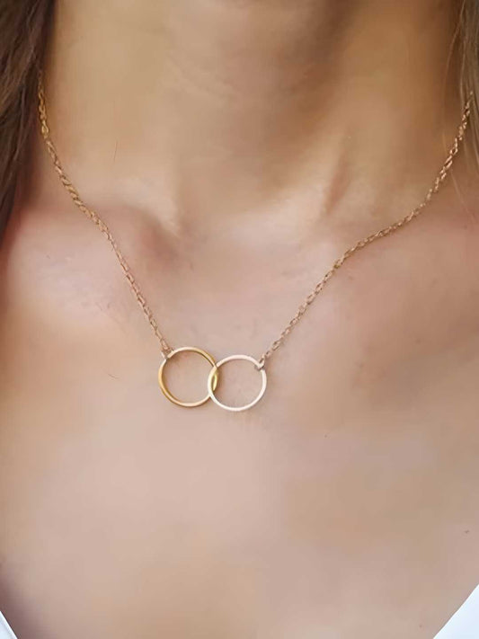 Stylish hugging Necklace